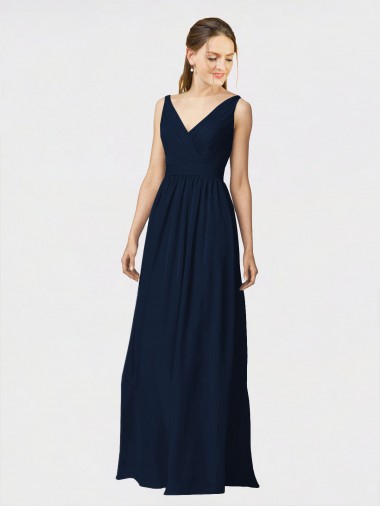 Dunkelmarine A-Linien V-Ausschnitt Chiffon Lange Brautjungfernkleider Kaufen