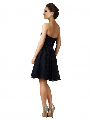 Dunkelmarine A-Linien V-Ausschnitt Knielang Spitze Kurze Brautjungfernkleider / Cocktailkleider Kaufen